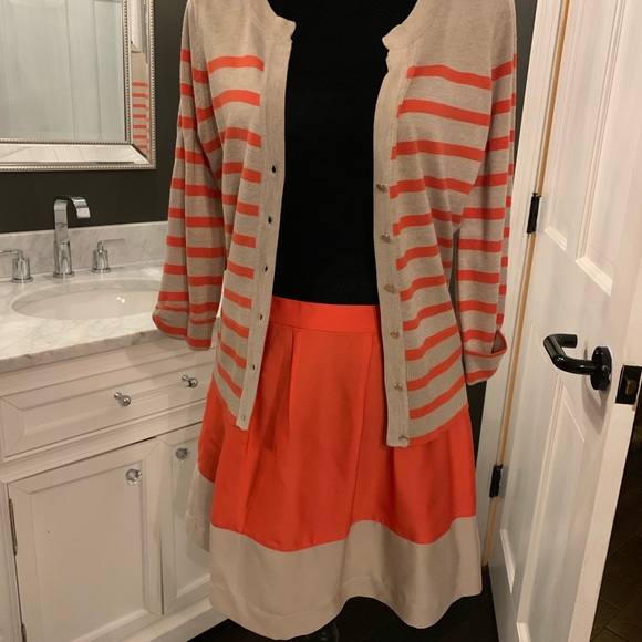 Dalia Collection orange & beige colorblock skirt.  HU - Picture 4 of 4